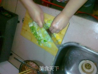 正宗东北包子（猪肉大葱味）的做法步骤：5
