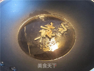 虾米炒合掌瓜的做法步骤：2