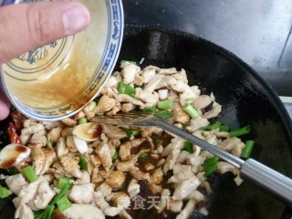 宫保鸡丁的做法步骤：16