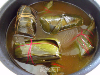 娘惹风味蛋黄鲜肉粽的做法步骤：9