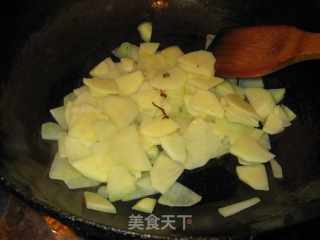 清炒土豆片--老公大爱的做法步骤：4