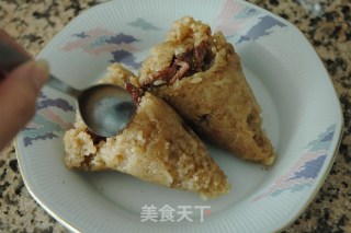 肉粽巧变水晶糯米包的做法步骤：4