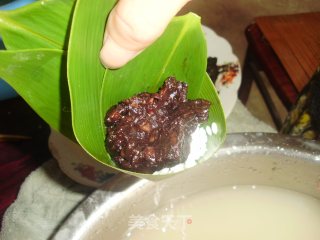 豆沙粽子的做法步骤：3