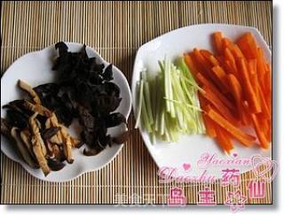 素味平生——甘玉翡翠卷的做法步骤：2