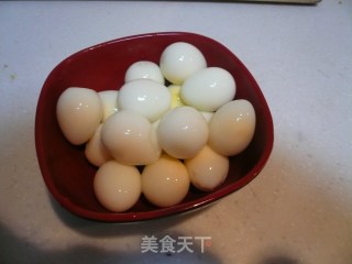 卤鹌鹑蛋的做法步骤：2