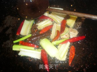 红烧丸子的做法步骤：9