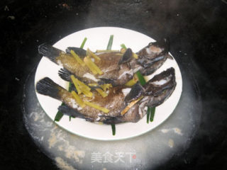 清蒸石斑鱼的做法步骤：3