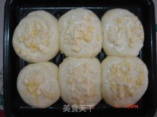 玉米沙拉面包的做法步骤：7