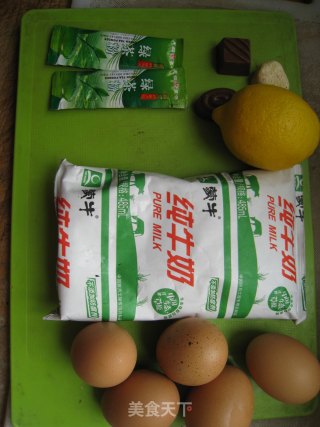 巧克力 奶油 抹茶三色冰淇淋 简易健康 夏季必备的做法步骤：1
