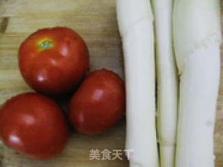 茄汁茭白的做法步骤：1