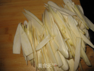 茄汁茭白的做法步骤：2