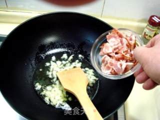 松茸培根炒意面的做法步骤：6