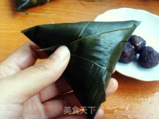 红糖芝麻粽【扁平三角粽】的做法步骤：9