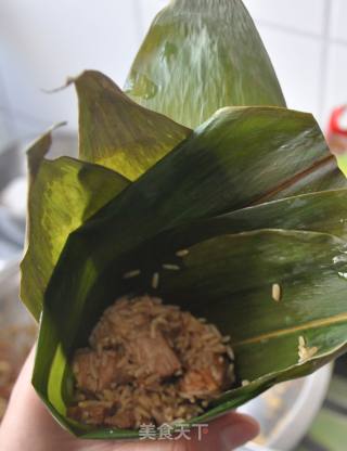 传统的红豆沙粽子 和 卤牛肉香菇粽子的做法步骤：7