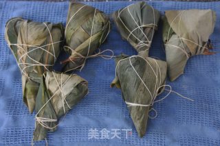 传统的红豆沙粽子 和 卤牛肉香菇粽子的做法步骤：8