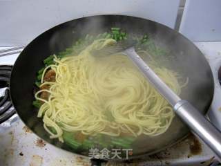 红烧肉豆角拌面的做法步骤：7