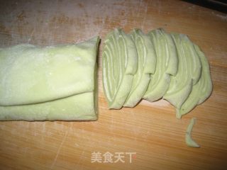 菠菜手擀面的做法步骤：7