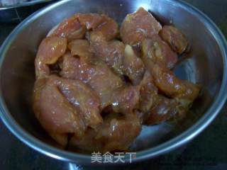 家常菜肴@@蚝油冬菇焖猪肉的做法步骤：2
