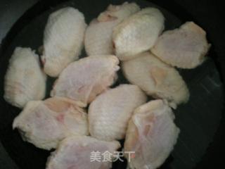 红烧鸡翅的做法步骤：2