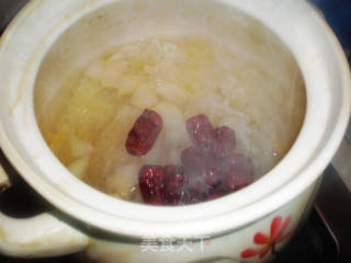 红枣银耳雪梨羹的做法步骤：5