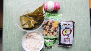 红豆沙粽子的做法步骤：3