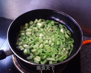 【夏日小凉菜】---炝拌花生什锦的做法步骤：9