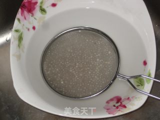 椰浆芒果西米露的做法步骤：2