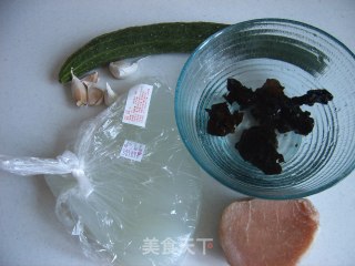 肉丝拉皮的做法步骤：1