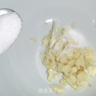 【夏日小凉菜】凉拌茄子的做法步骤：5
