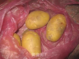 素炒土豆丝的做法步骤：1