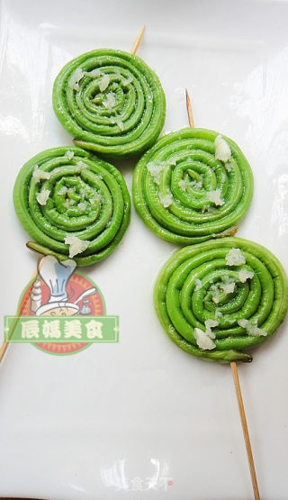 健康美味的——蒜蓉棒棒糖的做法步骤：5