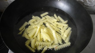 [夏日凉拌菜]---凉拌土豆条的做法步骤：4