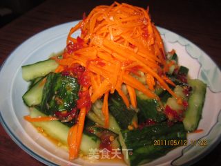 【夏日小凉菜】红萝卜拍黄瓜的做法步骤：7