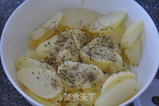 煎奶酪沙拉的做法步骤：2