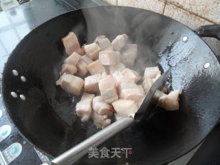 简单家常红烧肉的做法步骤：4