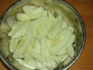 【夏日小凉菜】---剁椒拌黄瓜的做法步骤：3