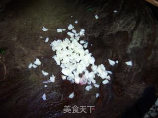 蒜蓉蒿子秆的做法步骤：3