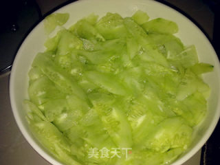 翡翠黄瓜的做法步骤：3