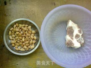 花生煲冬瓜的做法步骤：1
