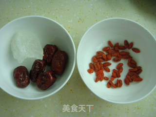 红枣枸杞车前草水的做法步骤：2