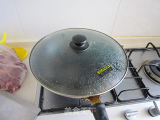 排骨炖豆角的做法步骤：1