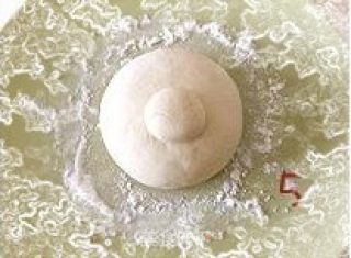 自制豆沙包我选“小猪牌”的做法步骤：5