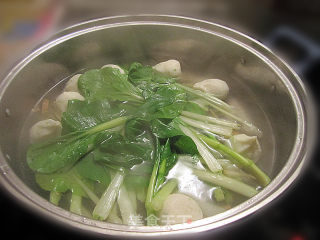 鱼包蛋青菜汤的做法步骤：3