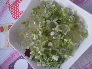 [夏日小凉菜]－－蒜蓉冻粉的做法步骤：9