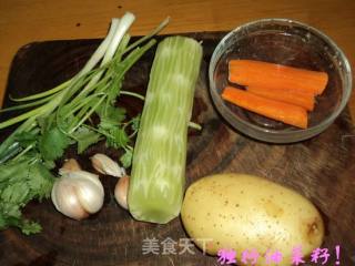 【夏日小凉菜】---方便拌三丝的做法步骤：1