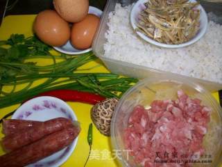 家常炒饭@@香肉辣味炒饭的做法步骤：1