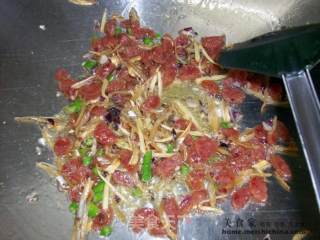 家常炒饭@@香肉辣味炒饭的做法步骤：4