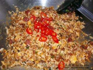 家常炒饭@@香肉辣味炒饭的做法步骤：11