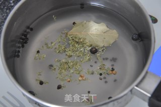 外国人怎么腌盐鸡蛋的做法步骤：2