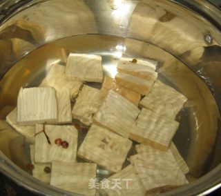 【夏日小凉菜】凉拌豆干的做法步骤：3